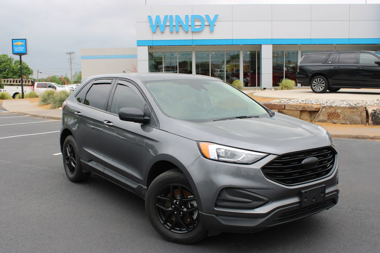 Used 2022 Ford Edge SE AWD/4WD image 2
