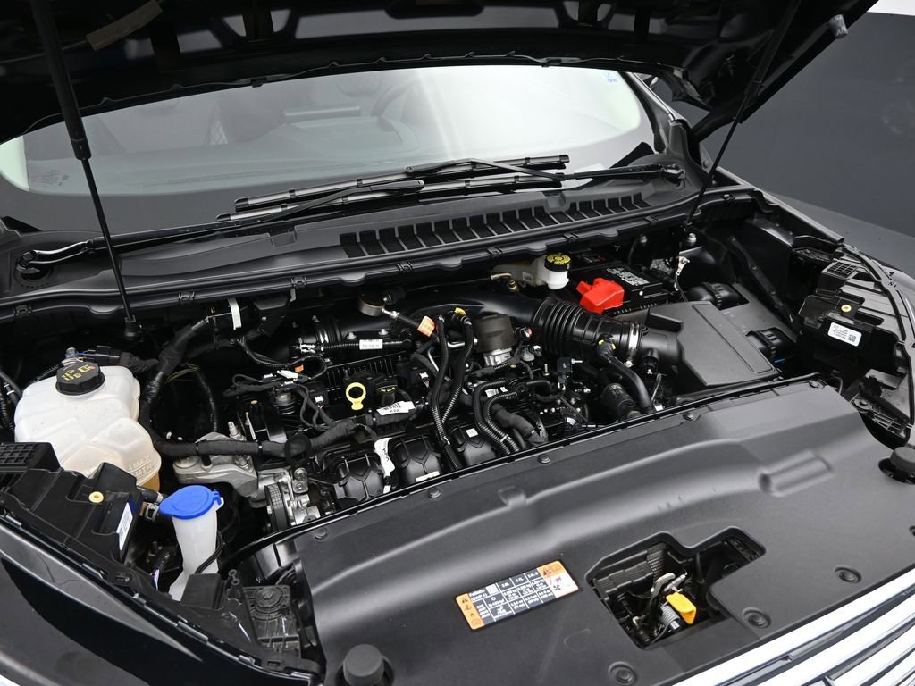 Used 2024 Ford Edge Titanium image 9
