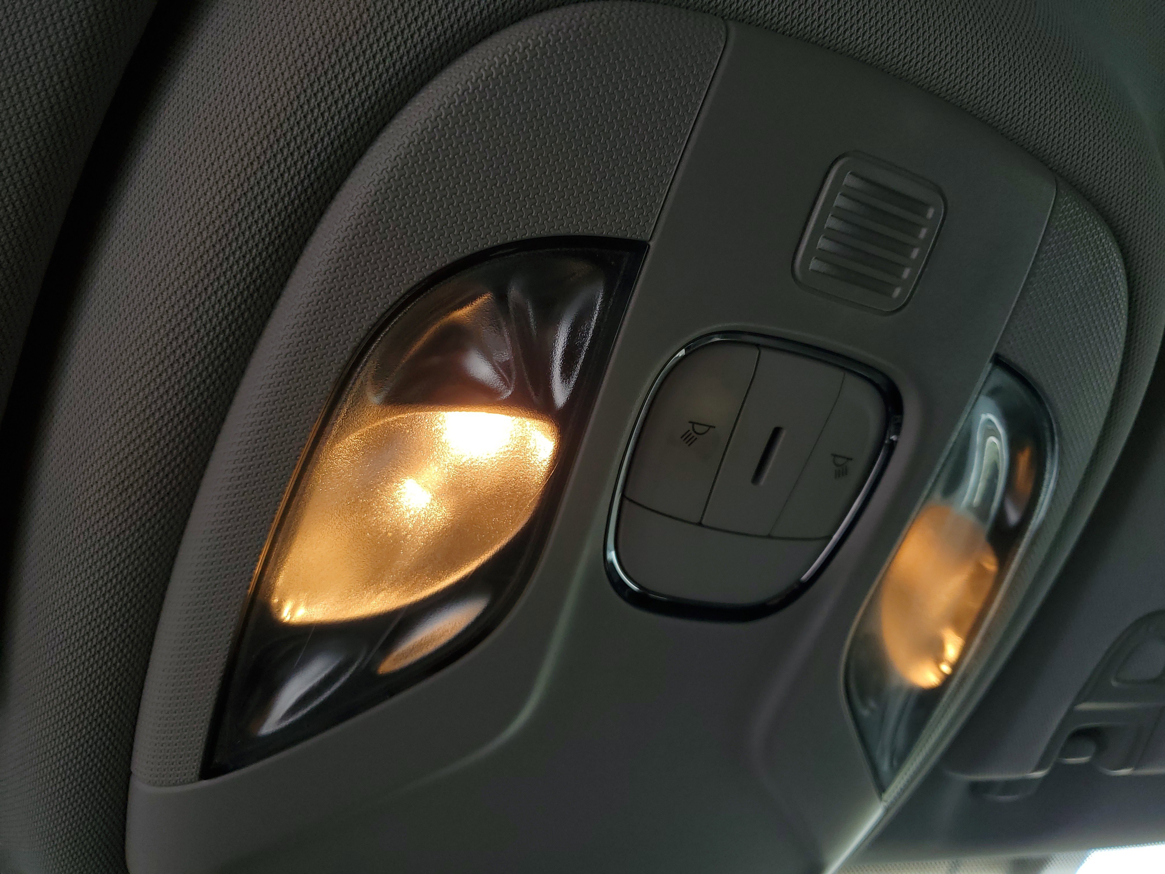 Used 2021 Jeep Compass Latitude w/ Driver Assistance Group image 20