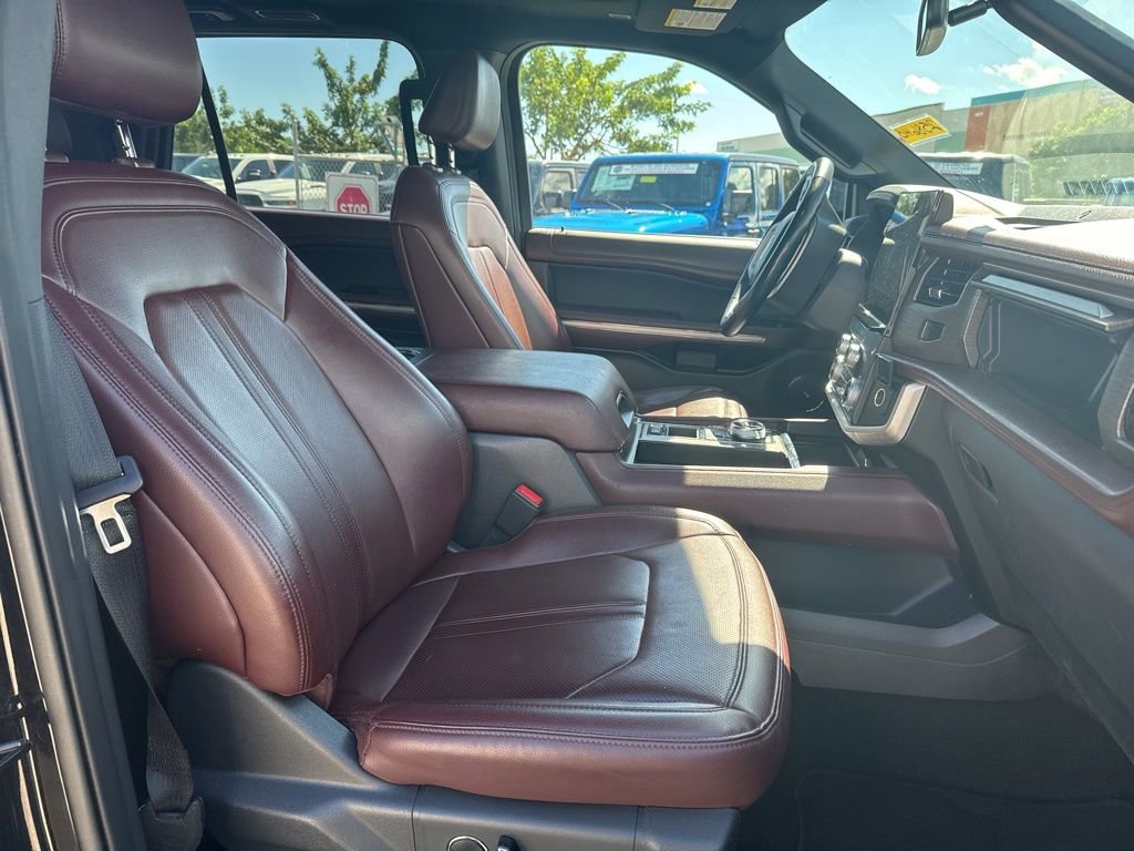 Used 2024 Ford Expedition Max Limited image 23