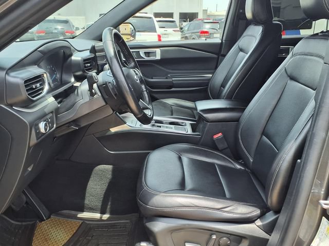 Used 2020 Ford Explorer XLT w/ Equipment Group 202A RWD image 23