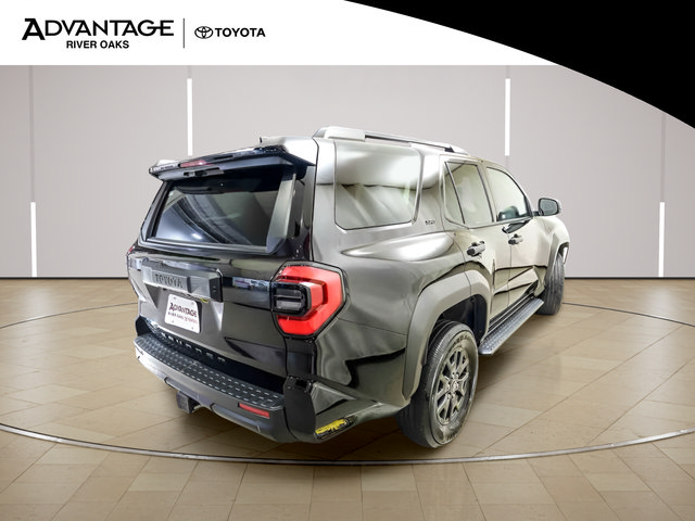 Used 2025 Toyota 4Runner SR5 AWD/4WD image 7
