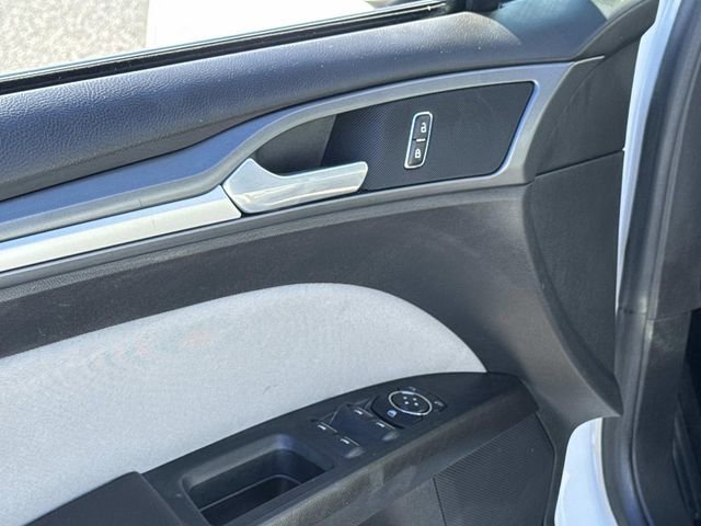 Used 2014 Ford Fusion S image 16