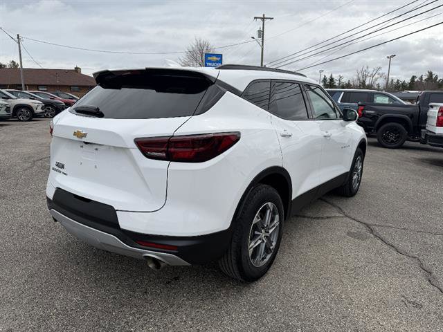 Used 2023 Chevrolet Blazer LT w/ Convenience Package AWD/4WD image 4