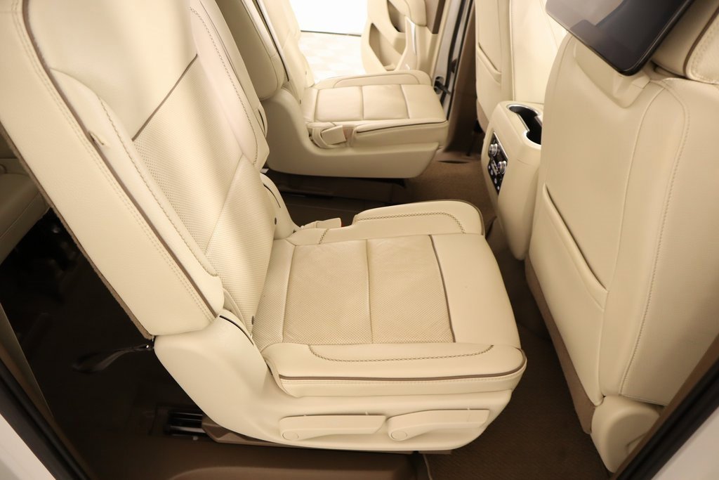 Used 2021 GMC Yukon XL Denali w/ Denali Ultimate Package image 15