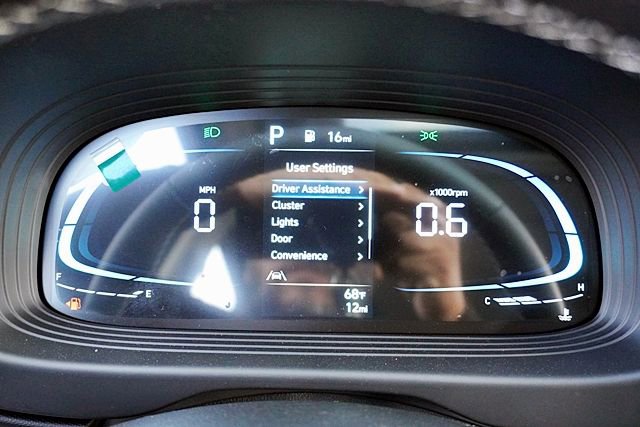 New 2026 Hyundai Venue SEL FWD image 36