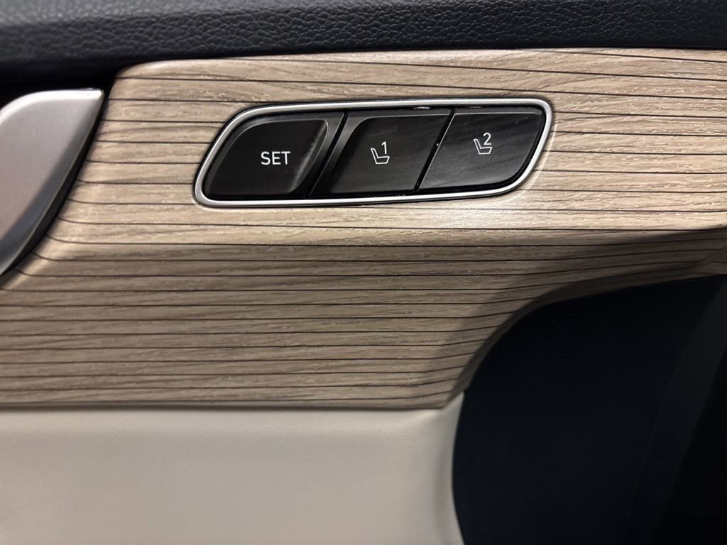 Used 2022 Hyundai Palisade SEL w/ Premium Package image 10