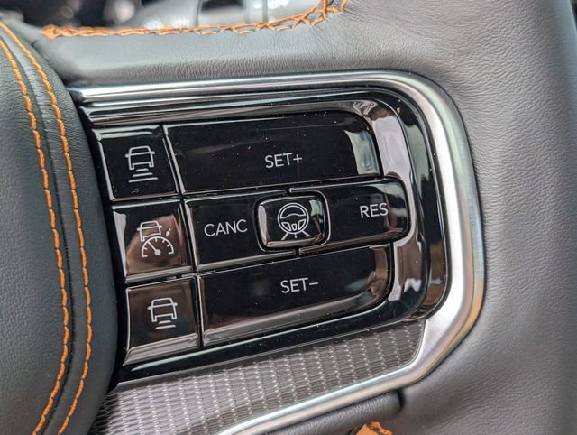 New 2026 Jeep Grand Wagoneer Summit AWD/4WD image 15