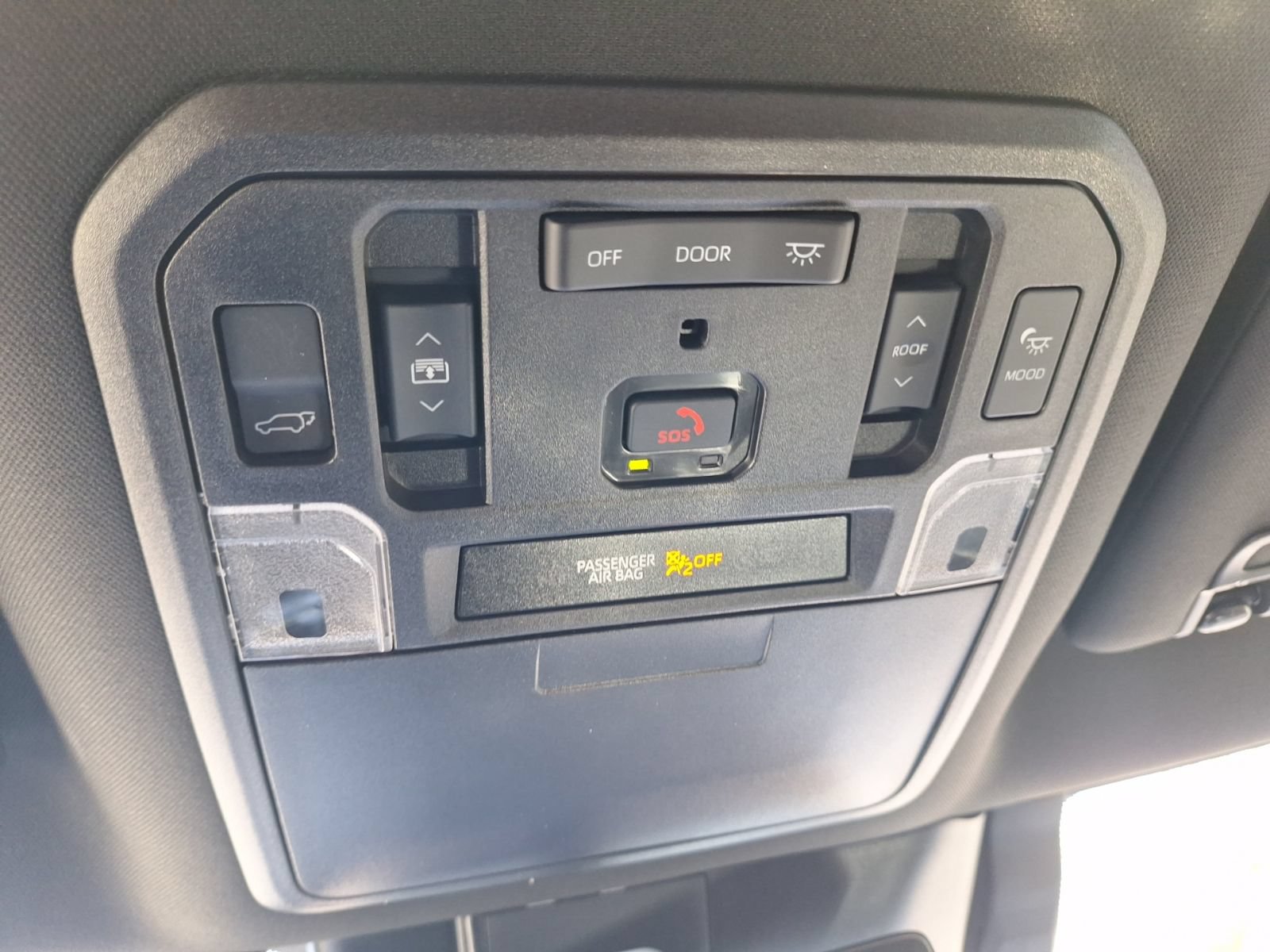 Used 2025 Toyota Sequoia Platinum AWD/4WD image 28