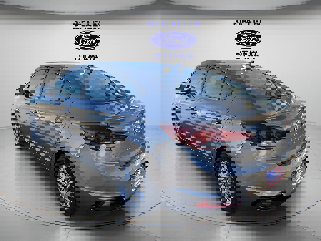 Used 2019 Hyundai Elantra SEL image 3