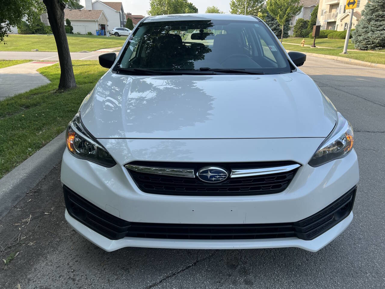 Used 2022 Subaru Impreza 2.0i image 2