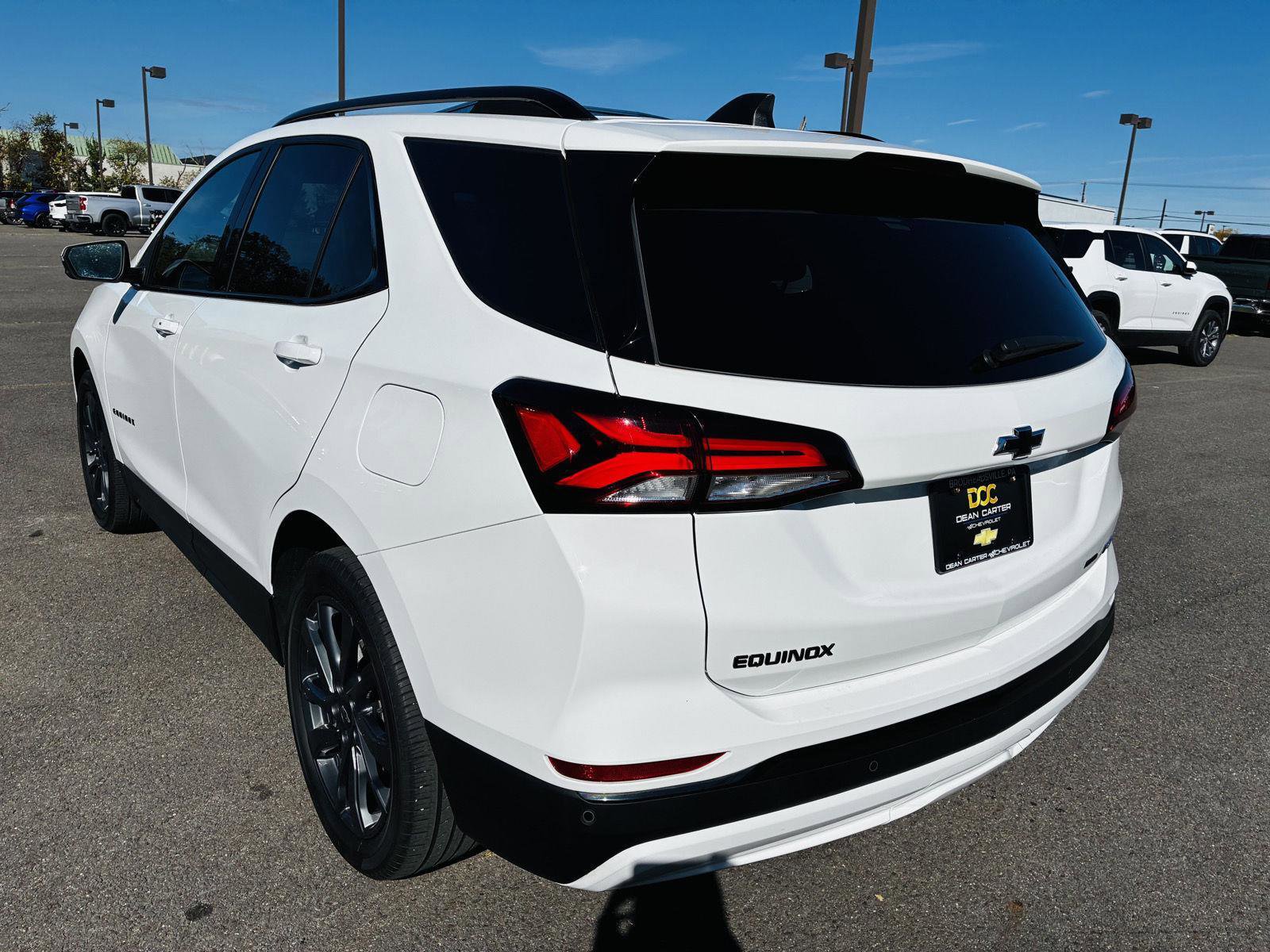 Used 2022 Chevrolet Equinox RS w/ RS Leather Package image 5