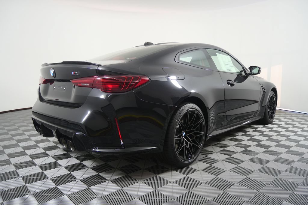 New 2027 BMW M4 Competition RWD image 3