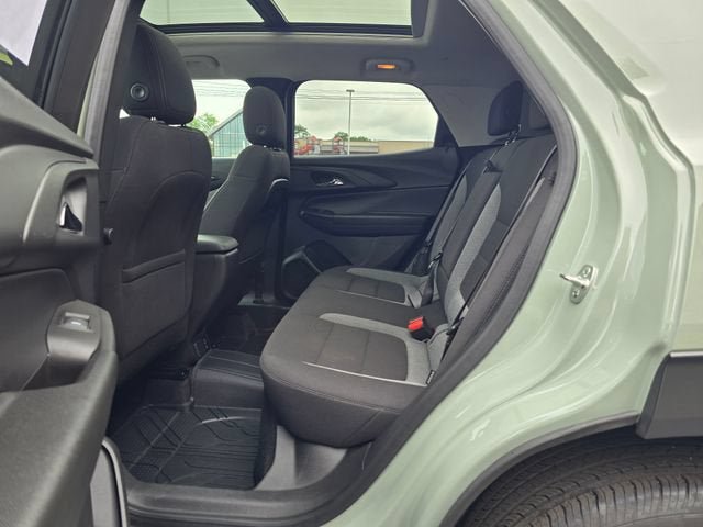 Used 2026 Chevrolet TrailBlazer LT w/ Convenience Package AWD/4WD image 14