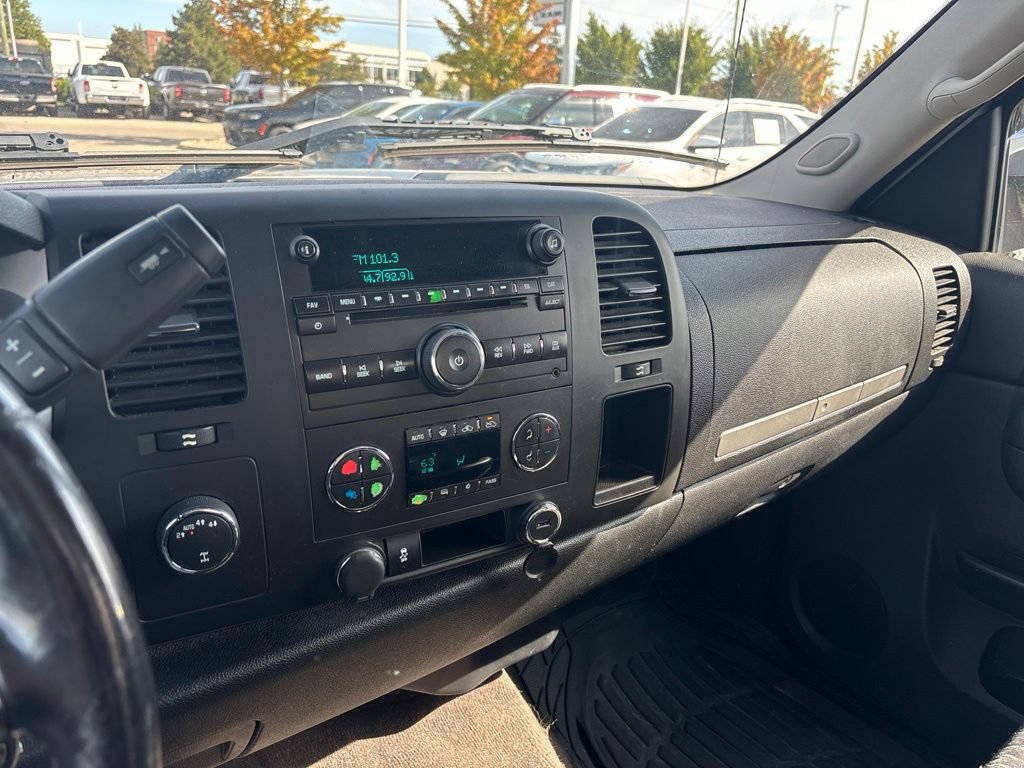 Used 2013 Chevrolet Silverado 1500 LT AWD/4WD image 15
