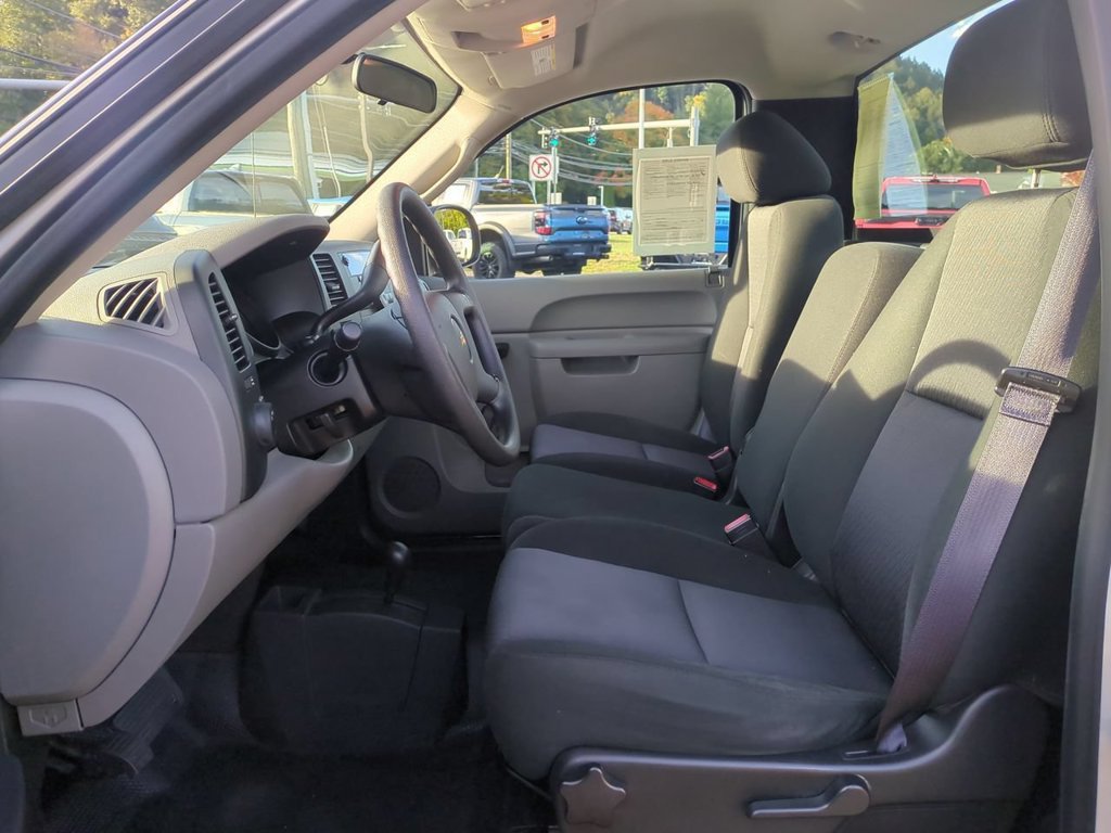 Used 2013 Chevrolet Silverado 1500 W/T AWD/4WD image 19