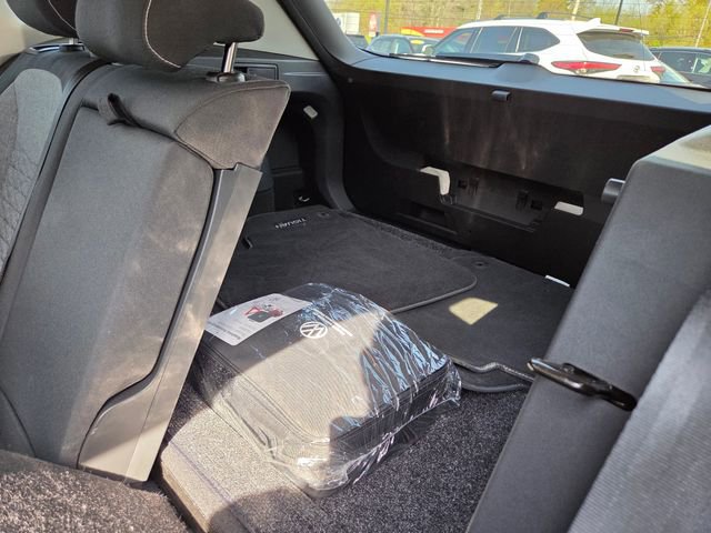 Used 2025 Volkswagen Tiguan S AWD/4WD image 24