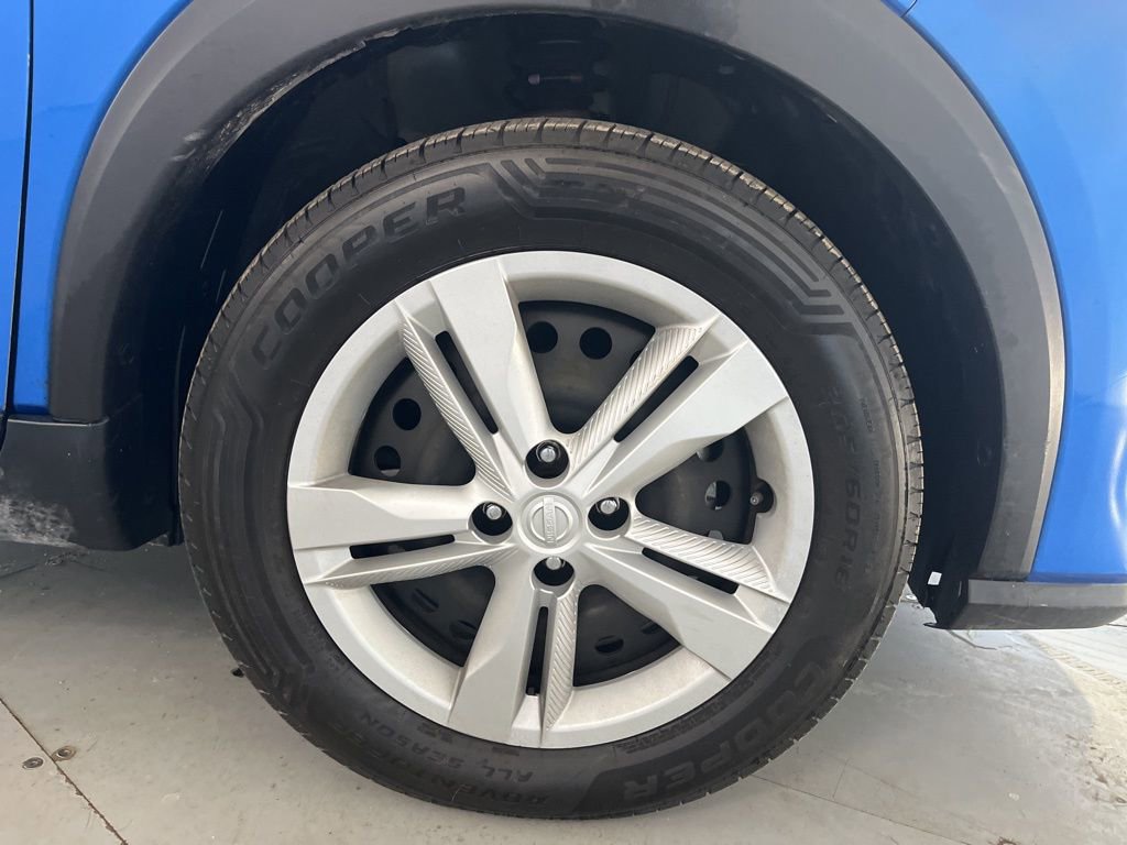 Used 2021 Nissan Kicks S image 17