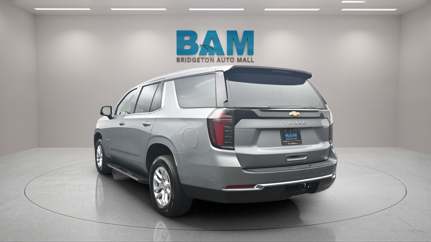 Used 2025 Chevrolet Tahoe LT AWD/4WD image 4