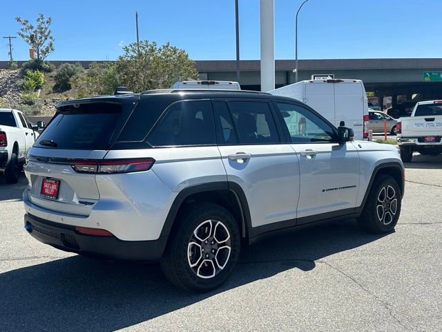Used 2023 Jeep Grand Cherokee Trailhawk w/ Advanced Protech Group II AWD/4WD image 8