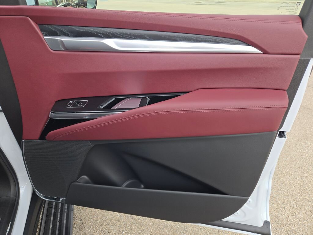 New 2026 Cadillac Escalade Luxury image 5