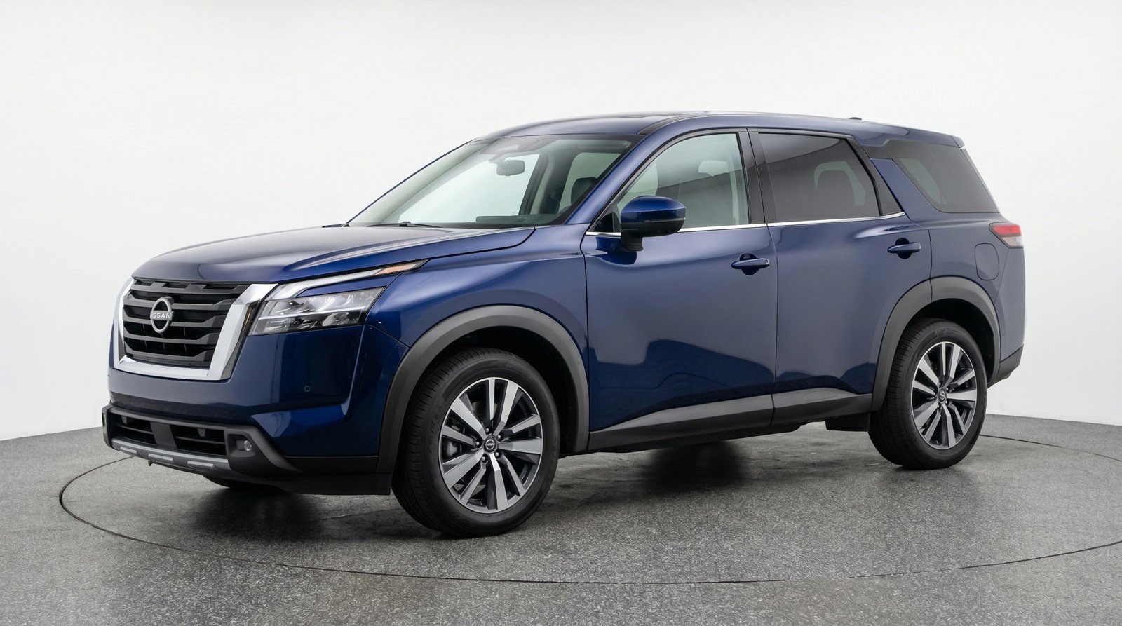 Used 2025 Nissan Pathfinder SV AWD/4WD image 3