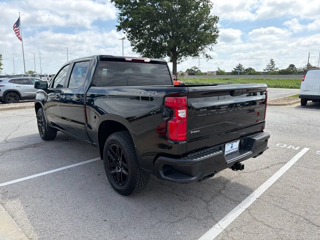 Used 2025 Chevrolet Silverado 1500 RST AWD/4WD image 5