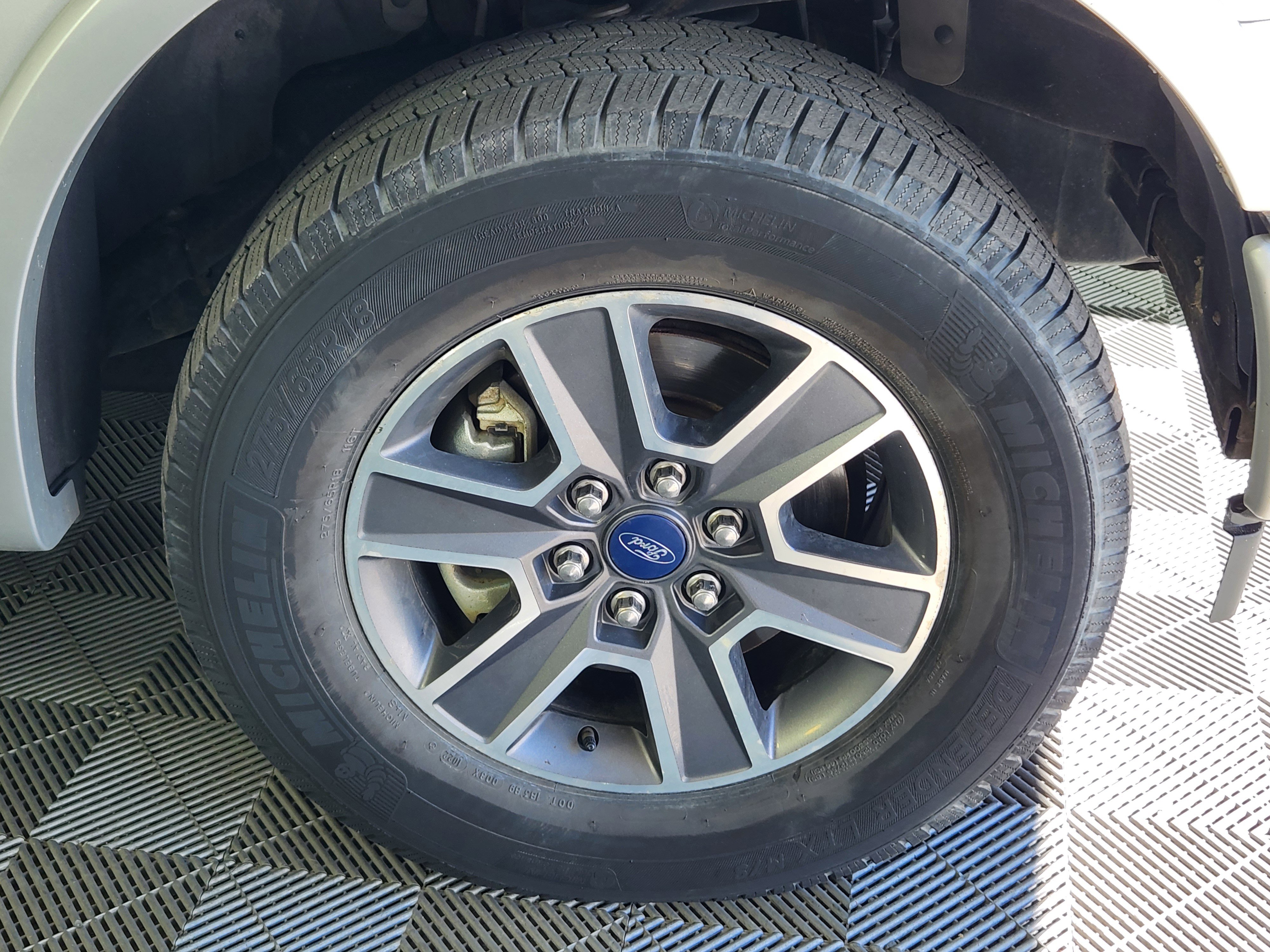 Used 2017 Ford F150 XLT w/ Equipment Group 302A Luxury image 9