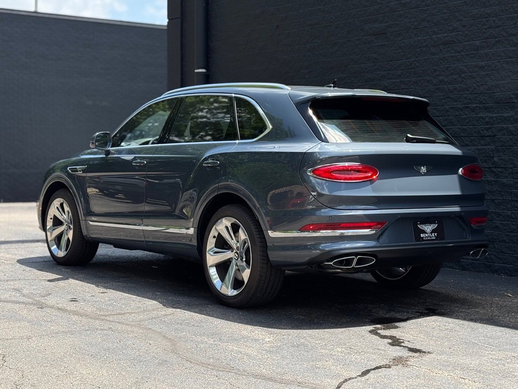 New 2025 Bentley Bentayga image 3