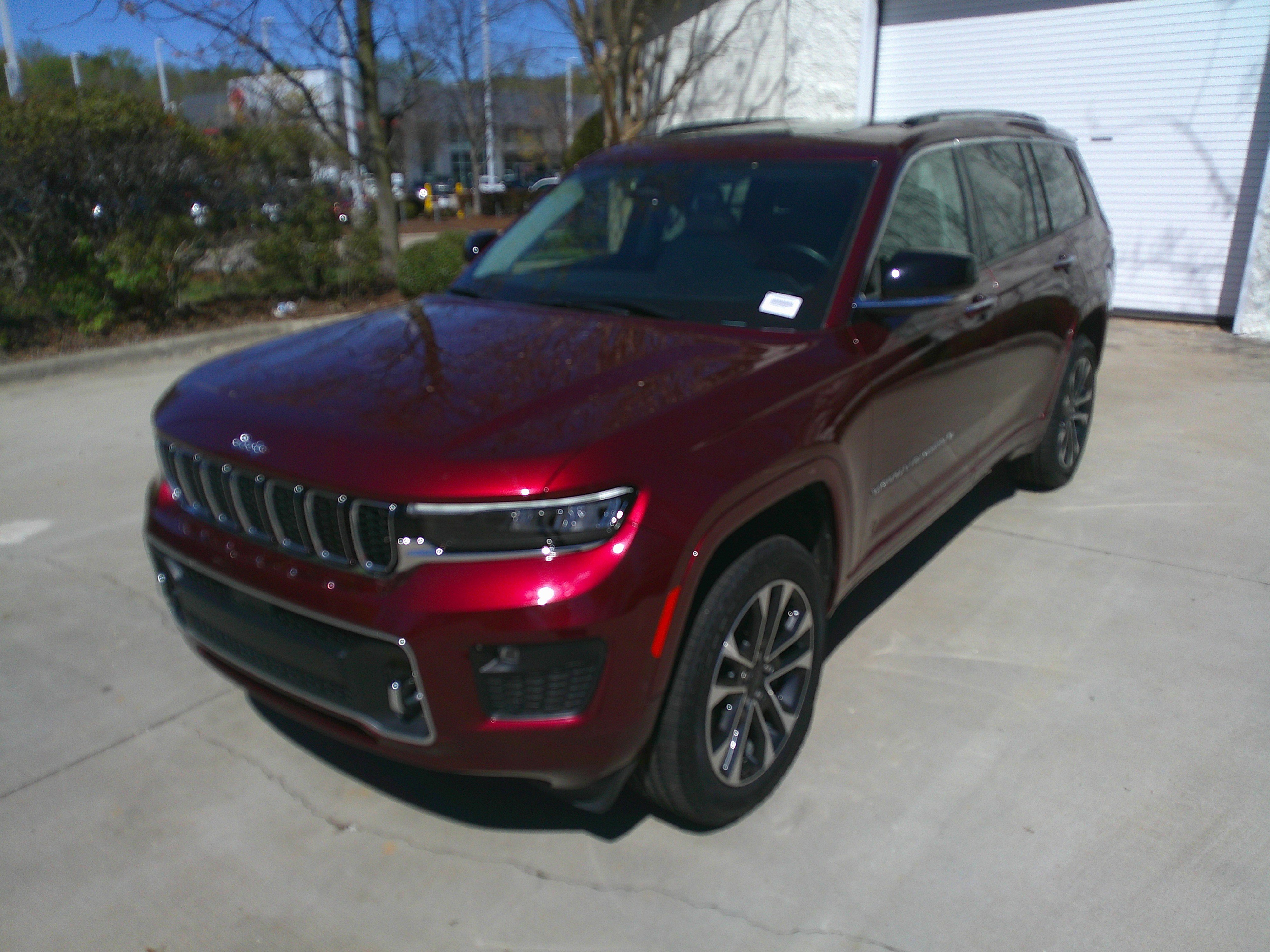 Used 2022 Jeep Grand Cherokee L Overland w/ Luxury Tech Group IV AWD/4WD image 6