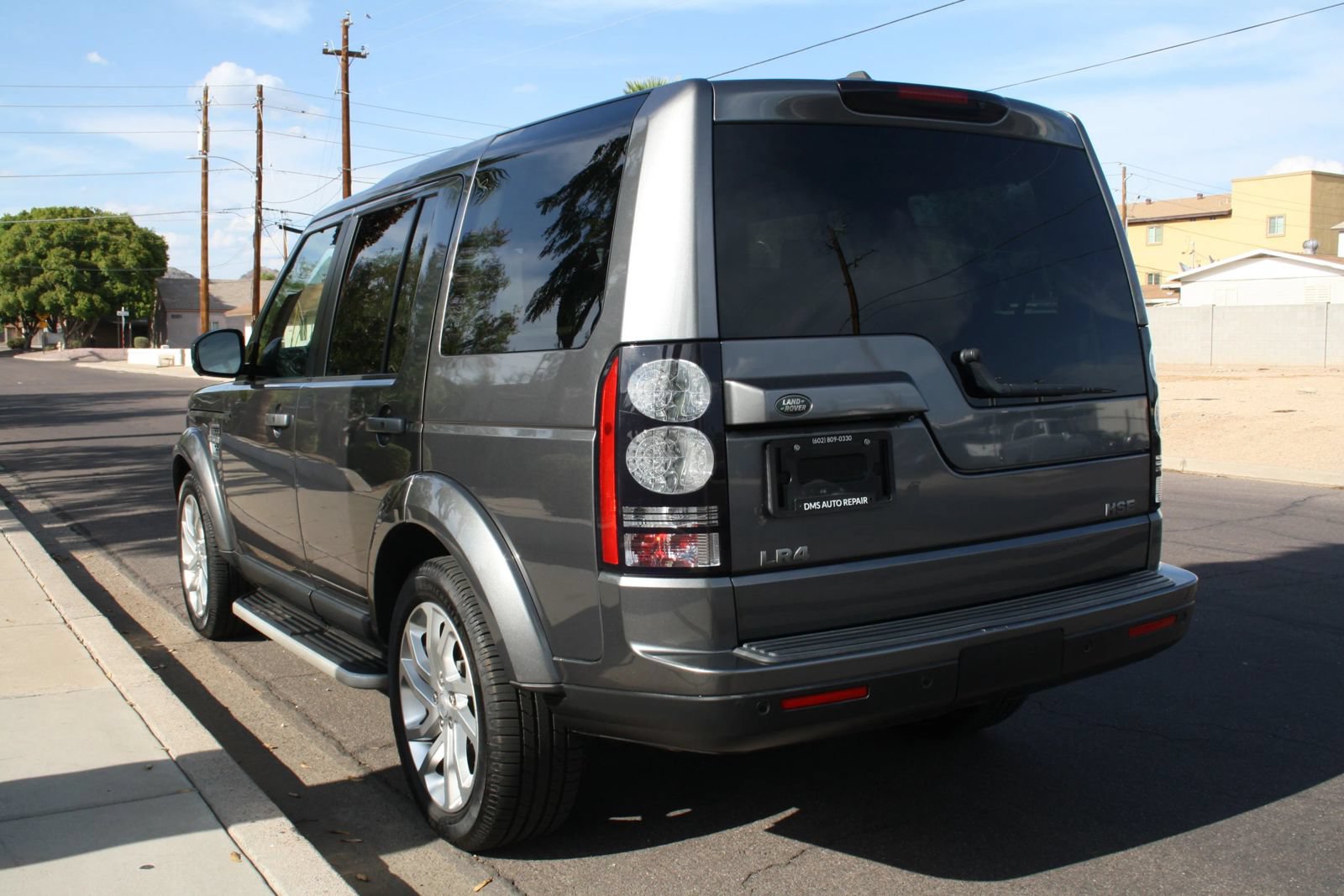 Used 2016 Land Rover LR4 HSE AWD/4WD image 6