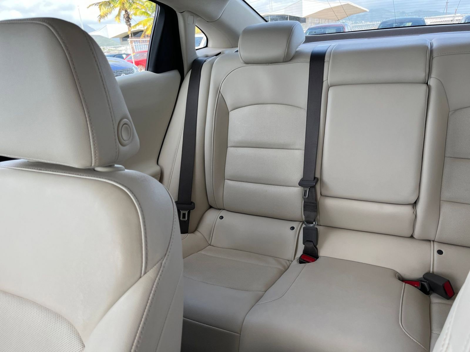 Used 2024 Chevrolet Malibu LT image 38