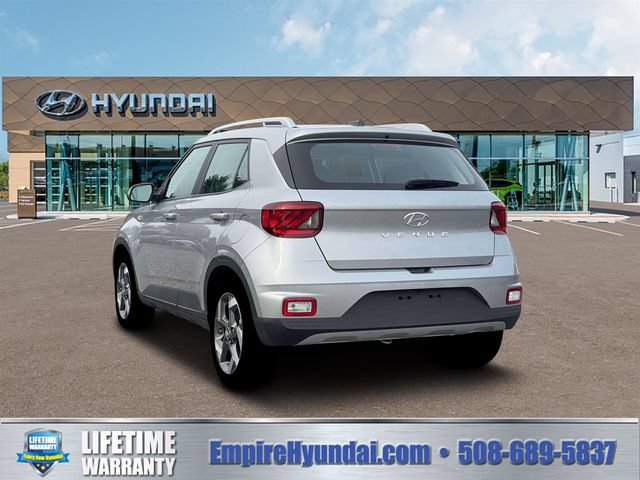 New 2026 Hyundai Venue SEL FWD image 5