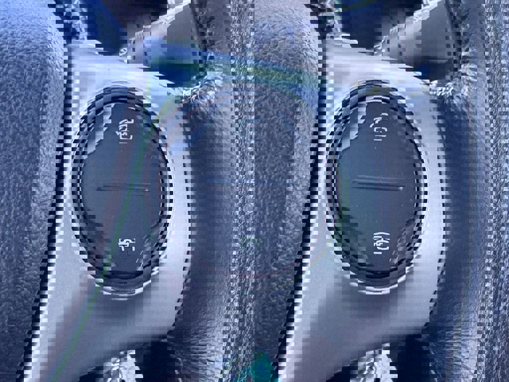 Used 2013 Toyota Camry SE image 32