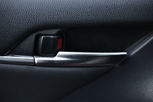 Used 2021 Toyota Camry XSE w/ Navigation Package image 15