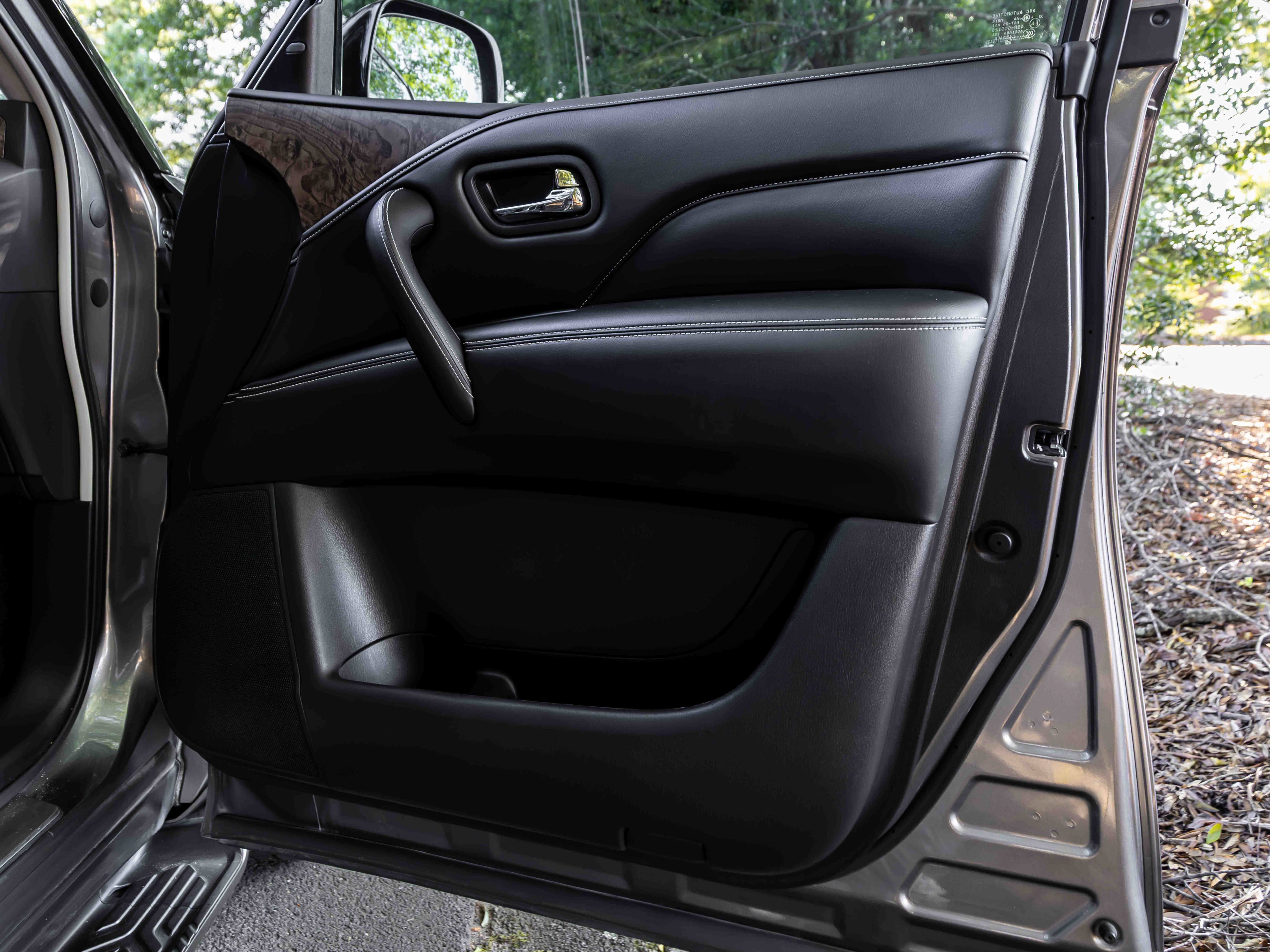 Used 2021 INFINITI QX80 Premium Select w/ All-Season Package RWD image 33