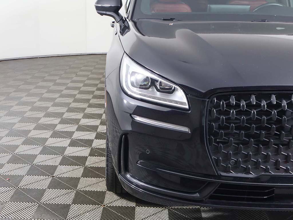 Used 2025 Lincoln Corsair Grand Touring w/ Equipment Group 301A image 15