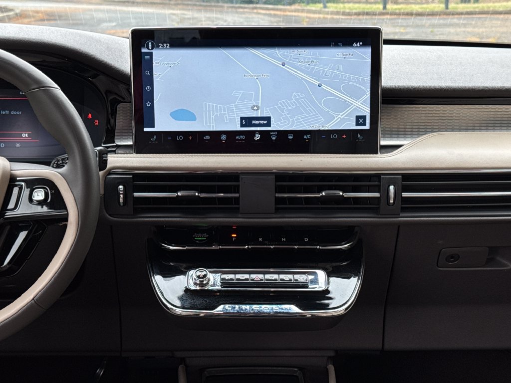Certified 2023 Lincoln Corsair FWD image 18