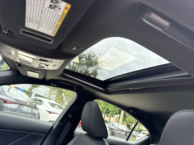 Certified 2025 Lexus IS 350 F Sport RWD image 22