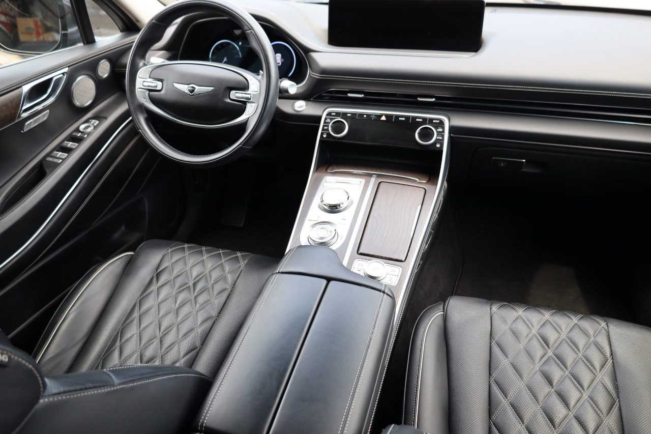 Used 2023 Genesis GV80 3.5T image 11