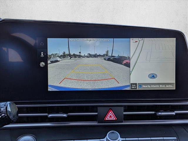 Used 2024 Hyundai Elantra SEL FWD image 14