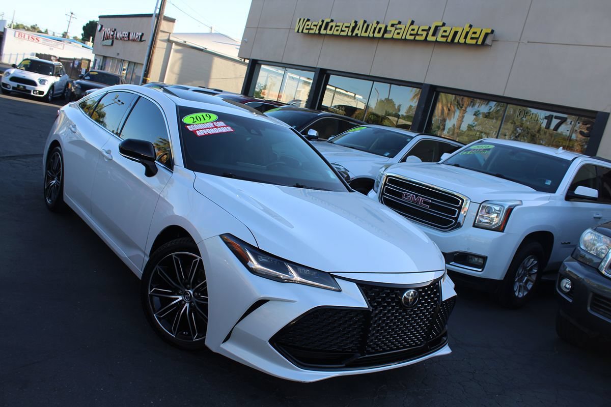 Used 2019 Toyota Avalon Touring w/ Advanced Safety Package FWD image 40