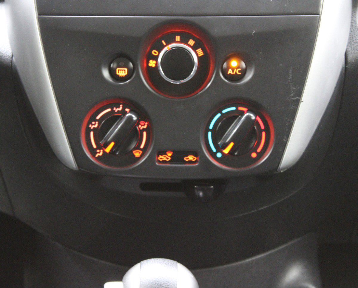 Used 2017 Nissan Versa Note S Plus image 17