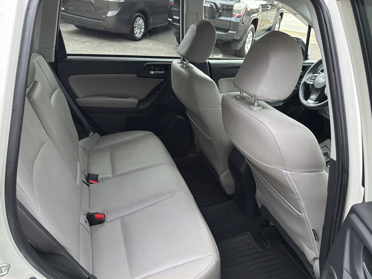 Used 2016 Subaru Forester 2.5i Touring AWD/4WD image 27