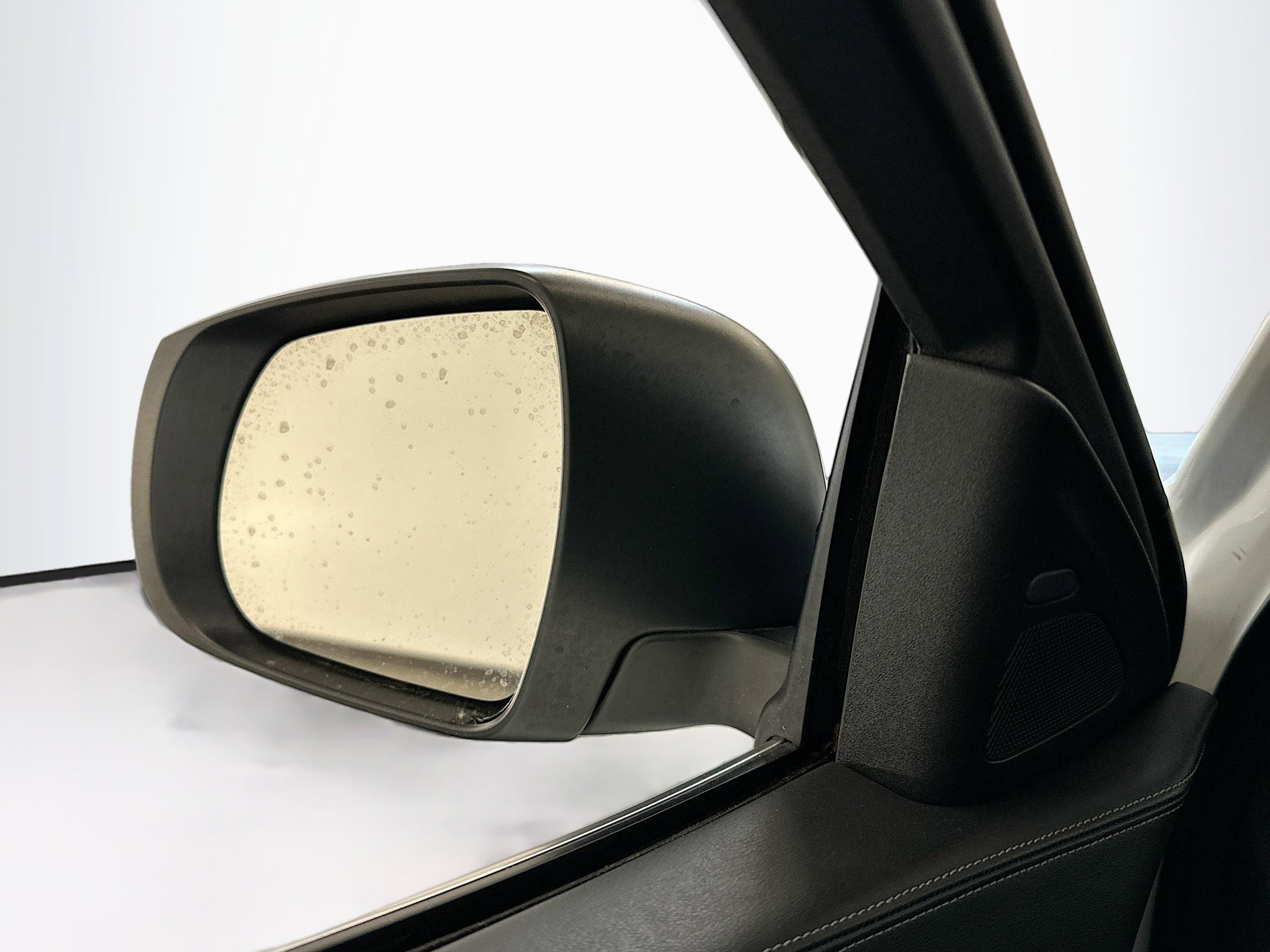 Used 2024 INFINITI QX55 Luxe image 16