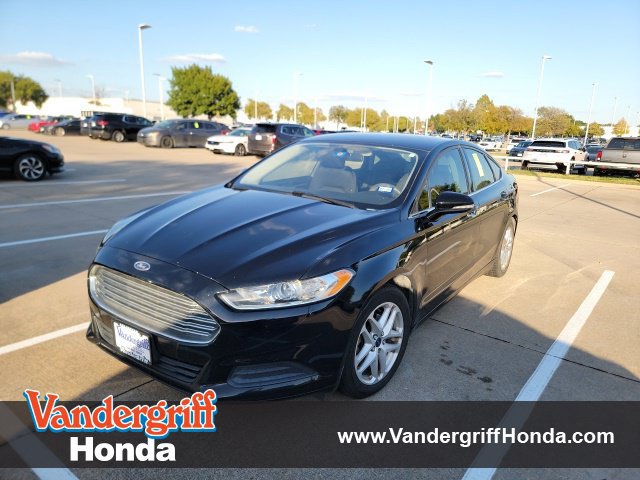 Used 2016 Ford Fusion SE