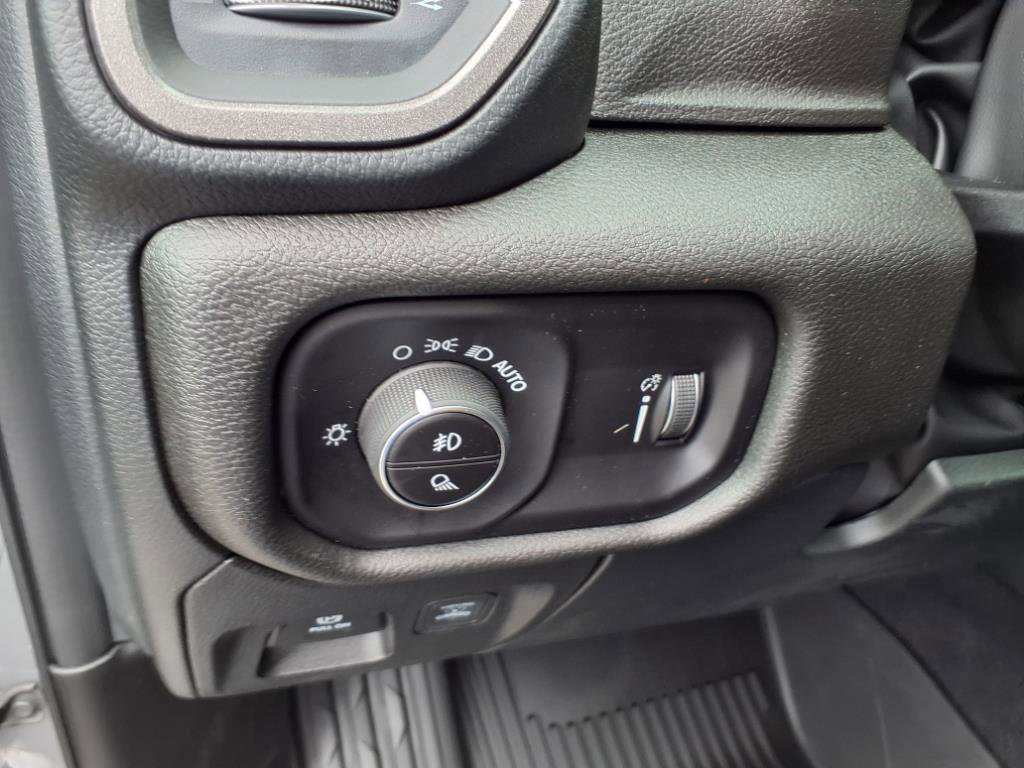 New 2026 RAM 1500 Classic Warlock image 7