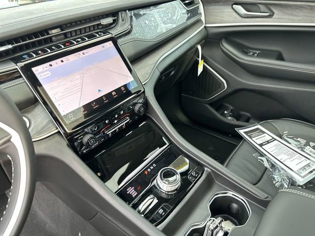 New 2024 Jeep Grand Cherokee Limited 4xe w/ Luxury Tech Group II image 16