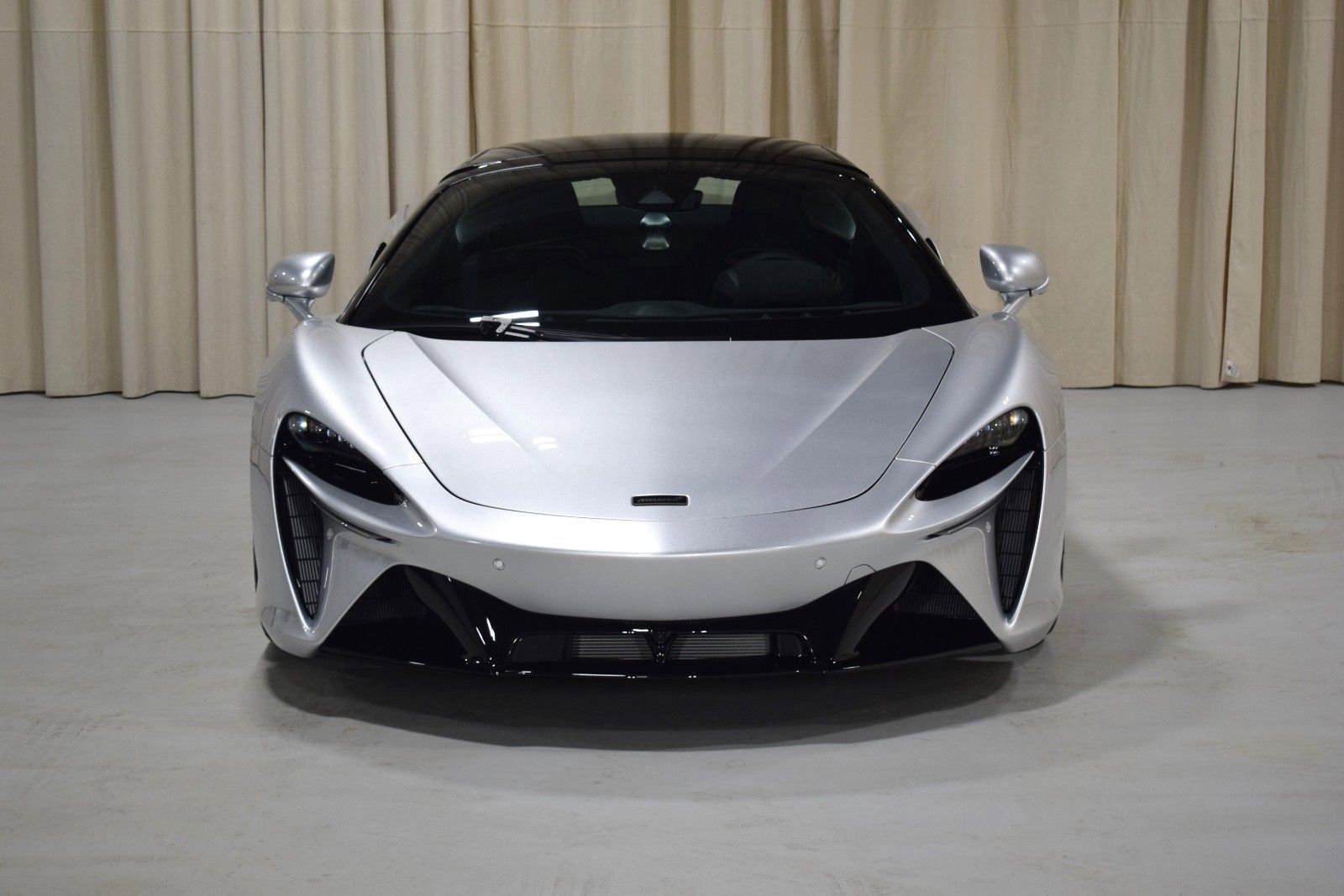 New 2025 McLaren Artura Spider image 8