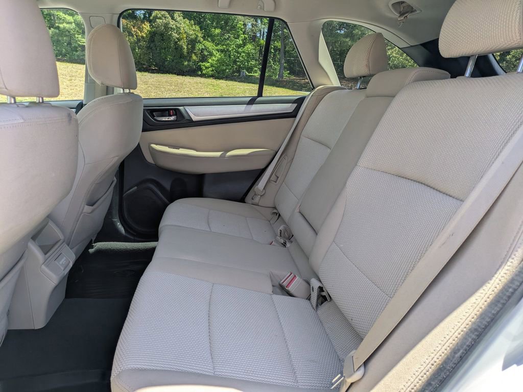 Used 2018 Subaru Outback 2.5i Premium AWD/4WD image 14